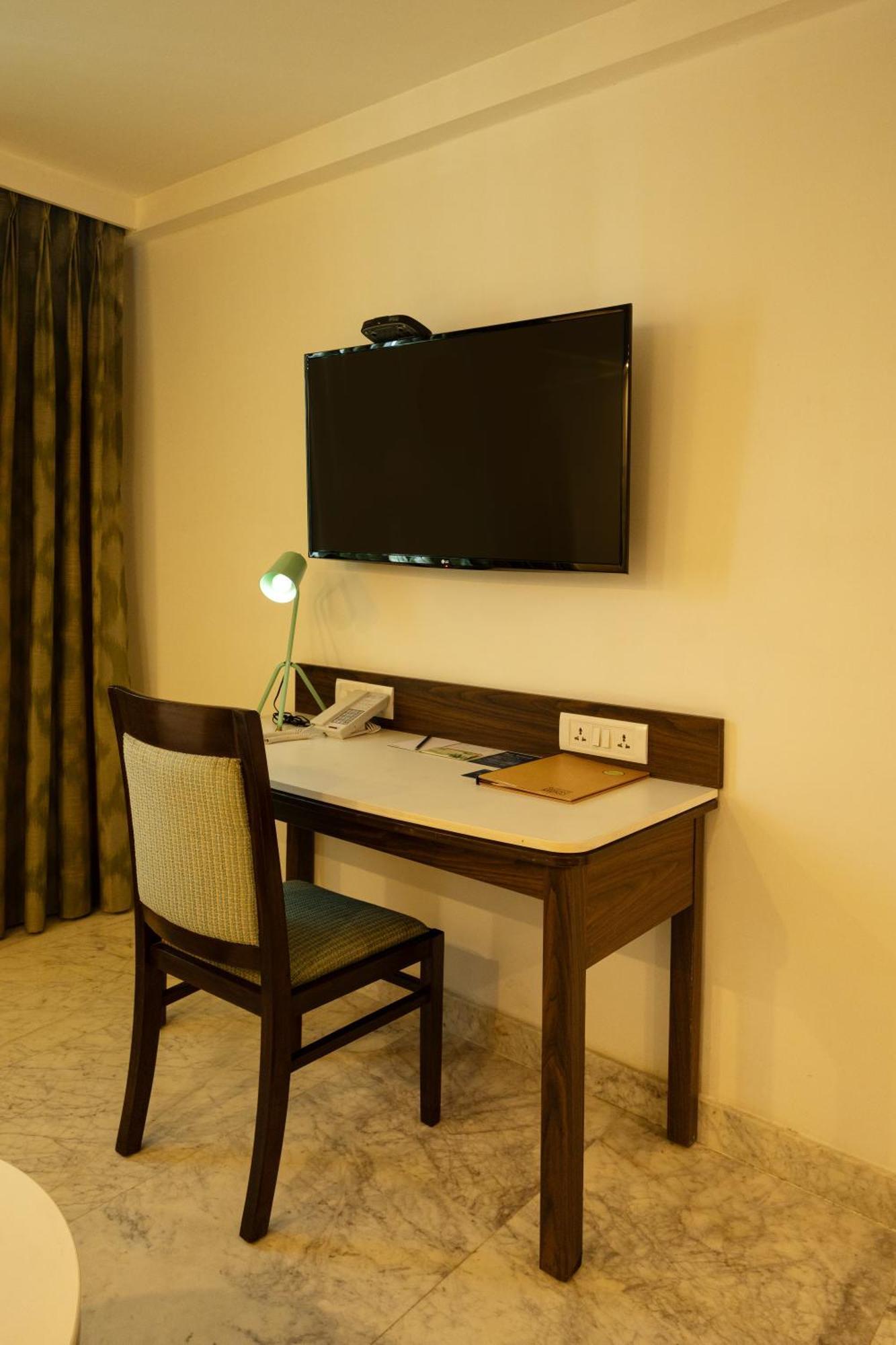 Fairfield By Marriott Kharadi Hotel Pune